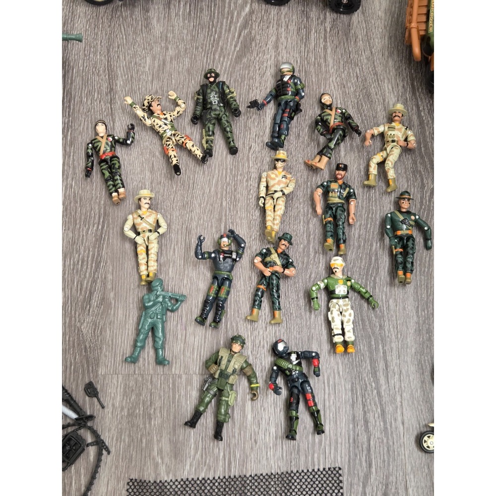 Lanard The Corps - Random Lot - GI Joe Figurines- Tank - Vehicles Vintage 1990's - Picture 2 of 13